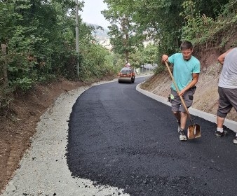 U toku radovi na sanaciji putne infrastrukture u mjesnim zajednicama Ši Selo i Slavinovići