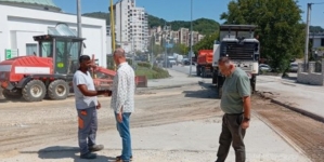 U MZ Ši Selo radovi na asfaltiranju u završnoj fazi, uskoro postavljanje kružnog toka