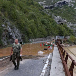 I dalje obustavljen saobraćaj na putevima od Jablanice prema Mostaru i Blidinju