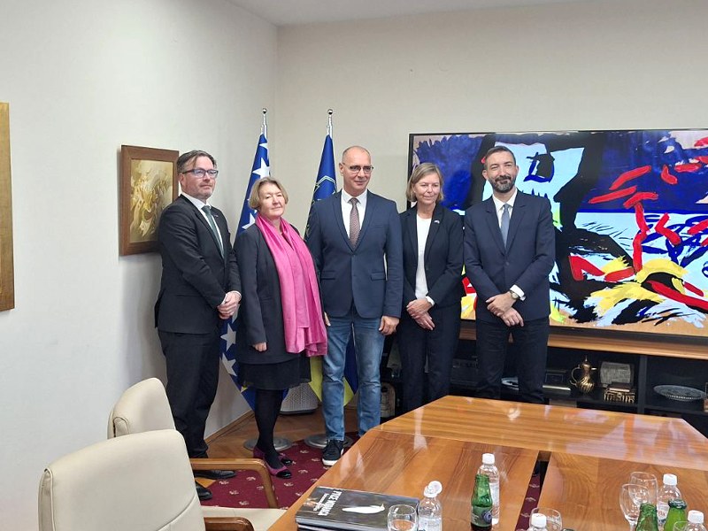 Gradonačelnik Lugavić sastao se s ambasadorima Norveške, Češke, Slovenije i predstavnikom NATO-a u Bosni i Hercegovini