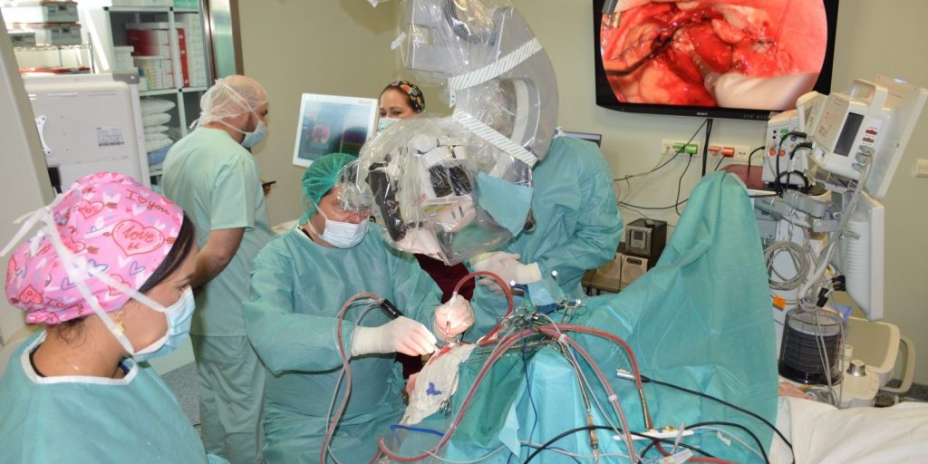 U Klinici za neurohirurgiju održana prezentacija novih tehnika intraooperativnog neuromonitoringa