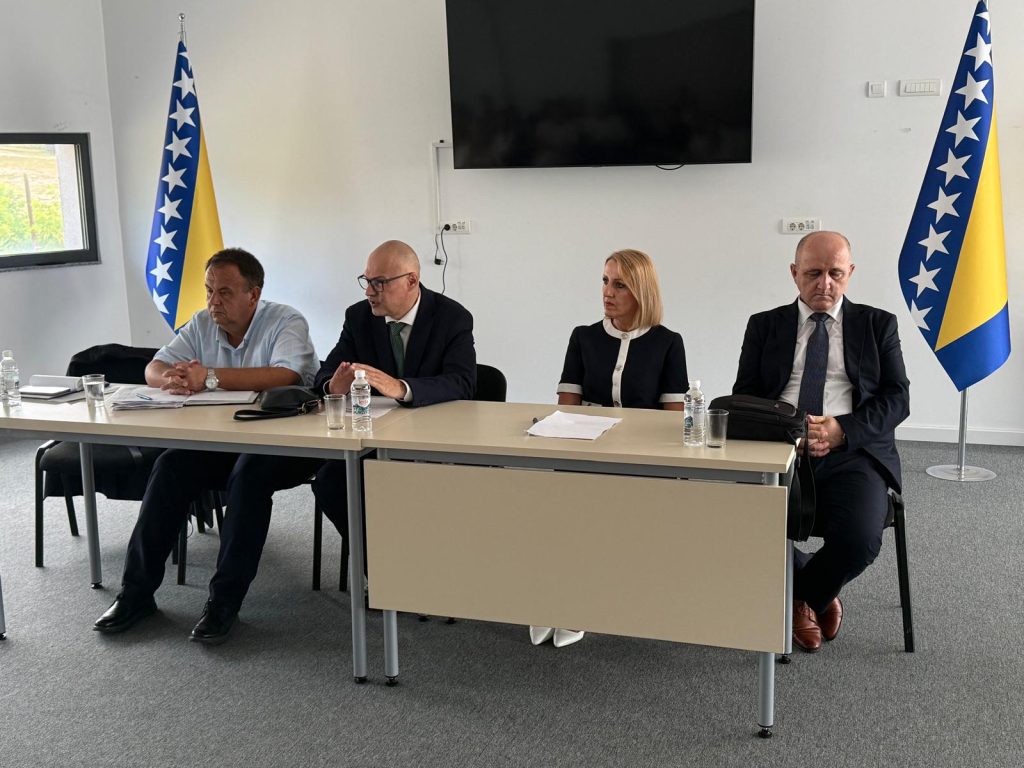 Završne pripreme za novu školsku godinu: Ministar Omerović održao sastanke s direktorima škola